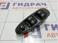 Блок управления стеклоподъемниками Kia Spectra (SD) 0K2N2-66350