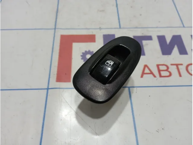Кнопка стеклоподъемника Kia Spectra (SD) 0K2N2-66360