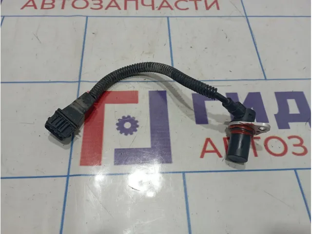 Датчик положения распредвала Kia Spectra (SD) 0K30E18131B