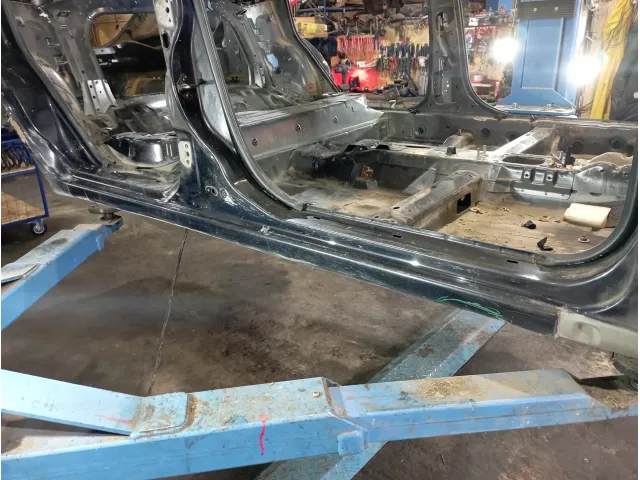 Порог со стойкой правый Kia Spectra (SD)