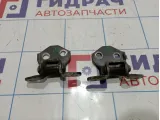 Петли двери передней левой Kia Spectra (SD)