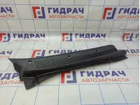 Решетка стеклоочистителя правая Kia Spectra (SD) 0K2A1-50785