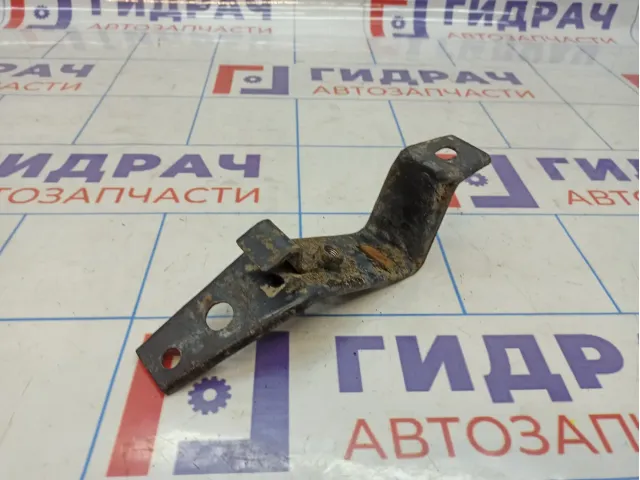 Кронштейн крепления заднего стабилизатора правый Kia Spectra (SD) 0K2A1-2815XB