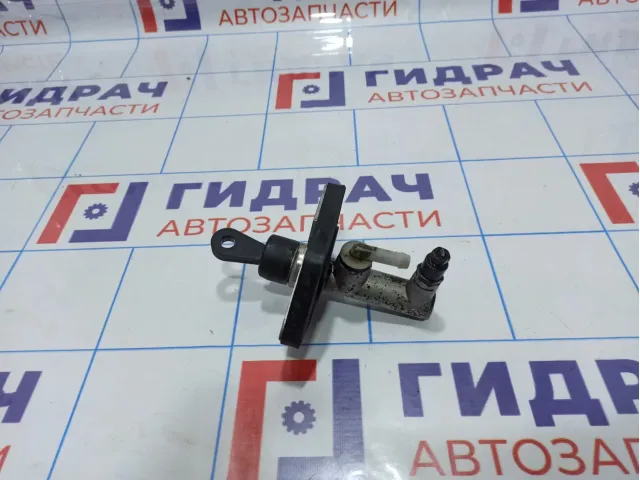 Цилиндр сцепления главный Kia Sportage (KM) 41605-2E005