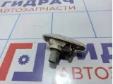 Повторитель на крыло белый Kia Sportage (KM) 92303-25500