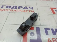 Кнопка стеклоподъемника переднего правого Kia Sportage (KM) 935751F000WK