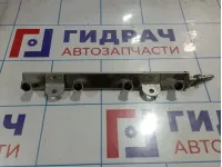 Рейка топливная (рампа) Kia Sportage (SL) 353402E001