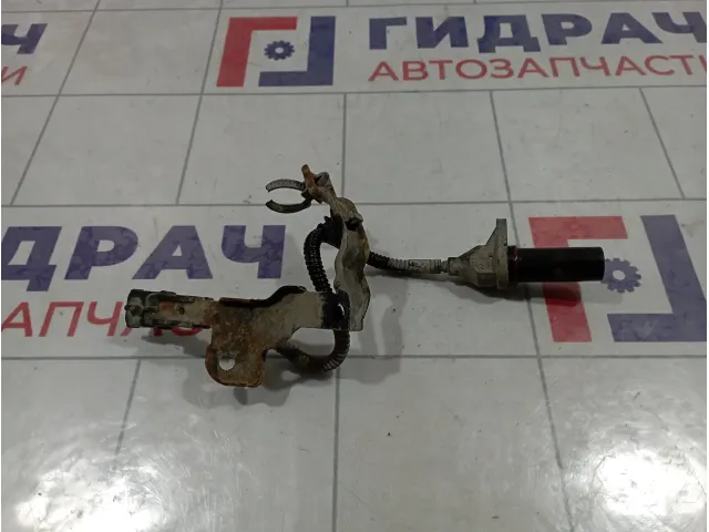 Датчик положения коленвала Kia Sportage (QL) 39180-2B000