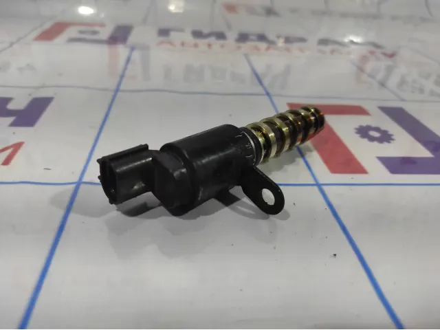 Клапан электромагн. изменения фаз ГРМ Kia Sportage (SL) 243552G500. Впускной.