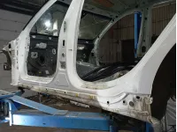 Порог со стойкой левый Kia Stinger