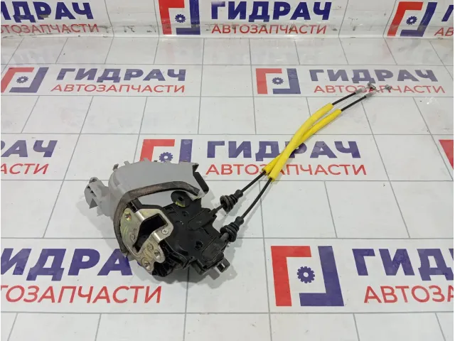 Замок двери передней левой Kia Stinger 81310J5000