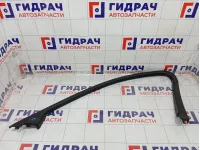 Накладка двери внутренняя передняя правая Kia Stinger 82920J5000