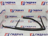 Уплотнитель стекла заднего правого Kia Stinger 83540J5000