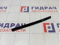 Накладка двери задней правой Kia Stinger 83520J5000