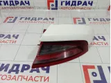 Фонарь задний правый Kia Stinger 92402J5100