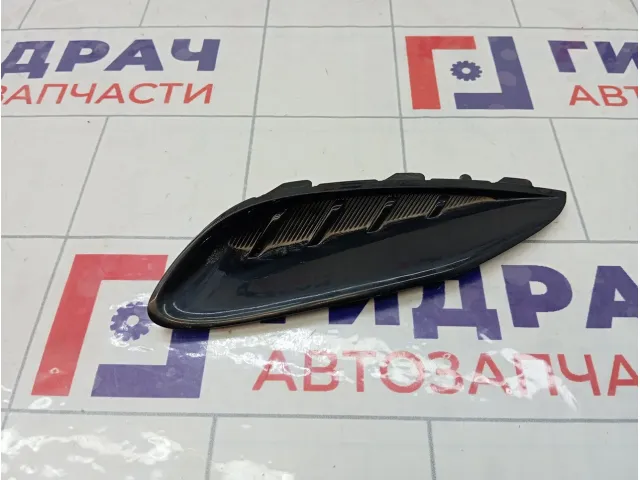 Накладка бампера задняя правая Kia Stinger 86655J5300