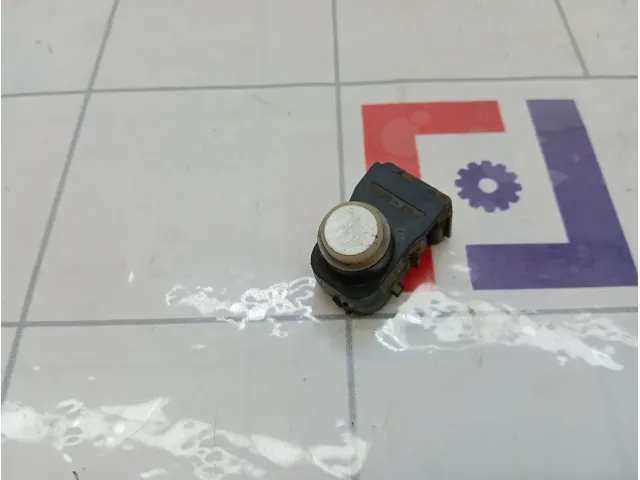 Датчик парковки Kia Stinger 95720J5210