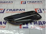 Накладка капота левая Kia Stinger 86410J5300