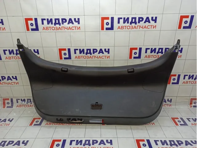 Обшивка двери багажника Kia Stinger 81750J5010WK
