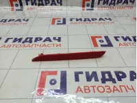 Отражатель в задний бампер левый Kia Stinger 92405J5200