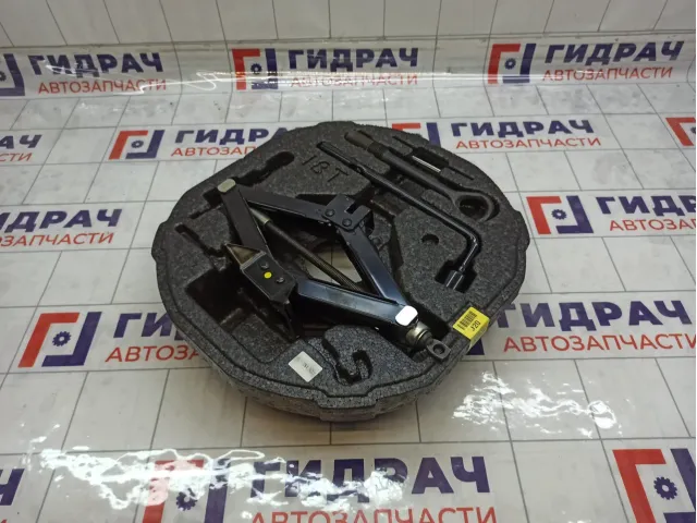 Ящик для инструментов в сборе Kia Stinger 09149J5200