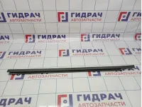 Накладка стекла переднего левого Lada Vesta