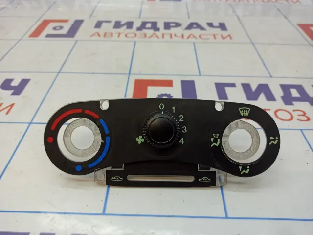 Блок управления отопителем Lada Granta 11180810902000