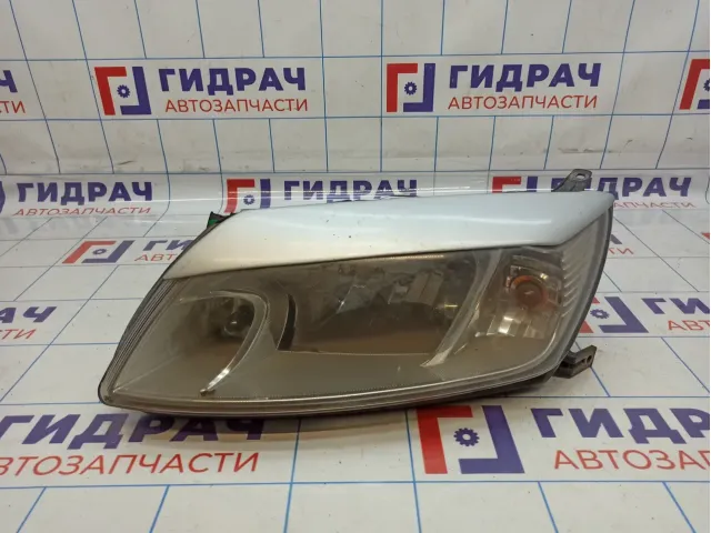 Фара левая Lada Granta 21903711011