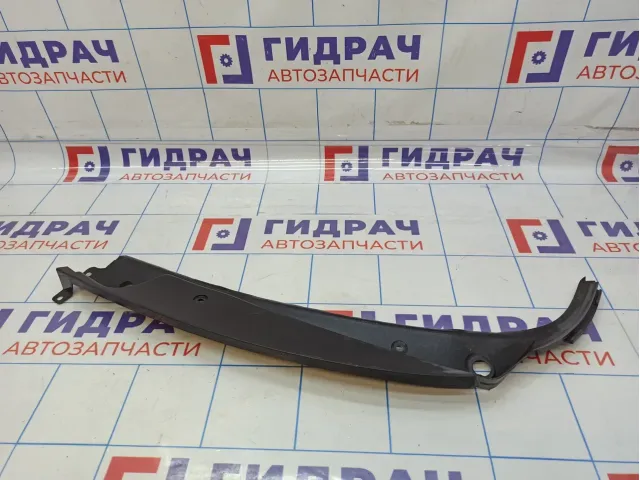 Решетка стеклоочистителя левая Lada Granta 21908212735