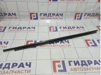 Накладка стекла переднего правого Lada Granta