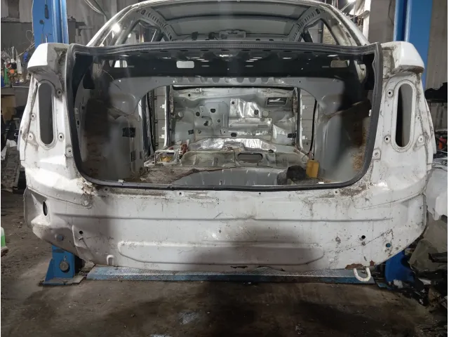 Панель задняя Lada Granta