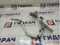 Петля багажника левая Lada Granta