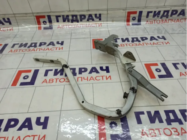 Петля багажника левая Lada Granta