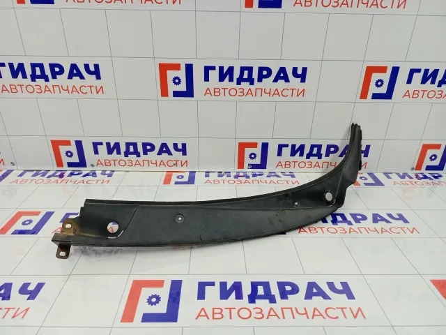 Решетка под лобовое стекло (Жабо) левая Lada Granta 21908212735