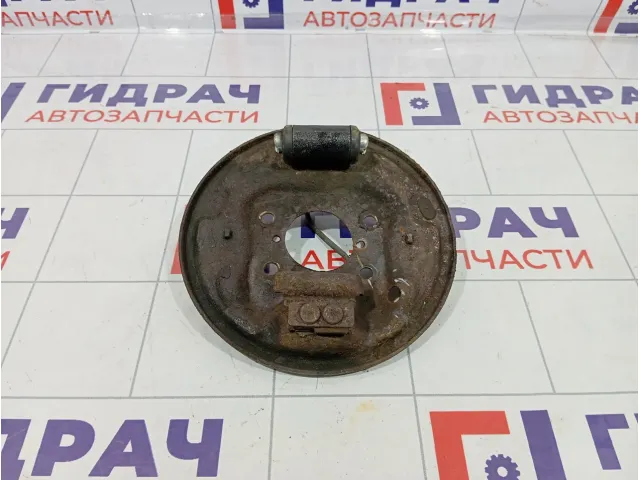 Щит опорный задний правый Lada Granta 21080350201210