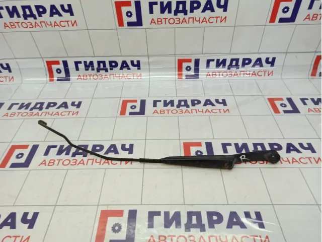 Поводок стеклоочистителя передний правый Lada Granta