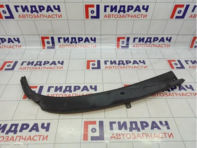 Решетка стеклоочистителя правая Lada Granta 21908212734