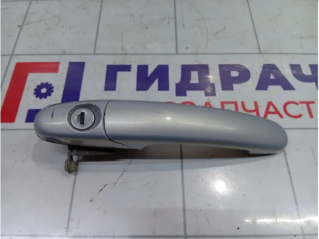 Ручка двери наружная передней левой Lada Granta 11186105151