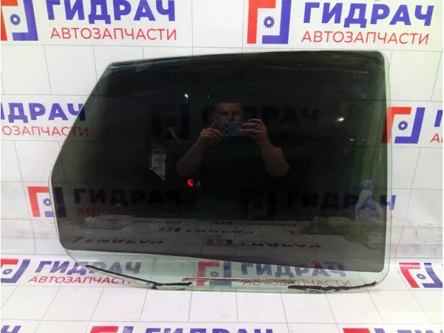 Стекло двери задней правой Lada Granta 11180620320015