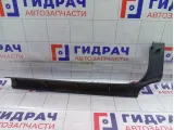 Накладка порога внутренняя передняя правая Lada Granta 11185109076