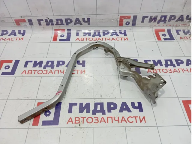 Петля багажника левая Lada Granta 2190560501101