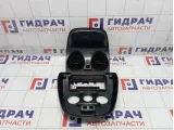 Накладка торпедо центральная Lada Granta 532601400