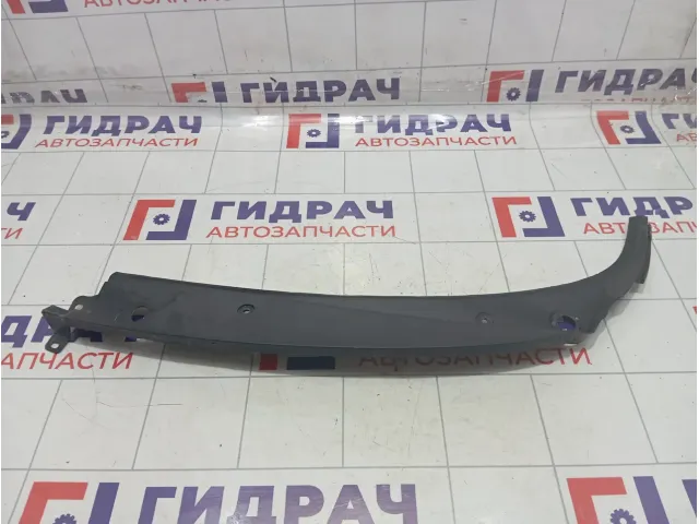 Решетка под лобовое стекло (Жабо) левая Lada Granta 21908212735