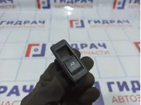 Кнопка стеклоподъемника переднего правого Lada Granta 11180370961310