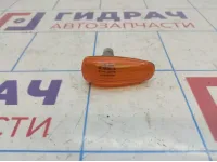 Повторитель на крыло Lada Granta 11180372601000