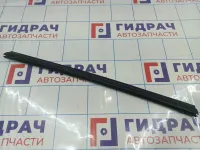 Уплотнитель стекла двери задней левой Lada Granta 8450001792