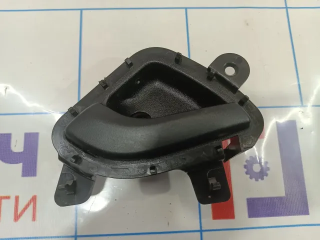 Ручка двери внутренняя передняя левая Lada Granta 21906105181