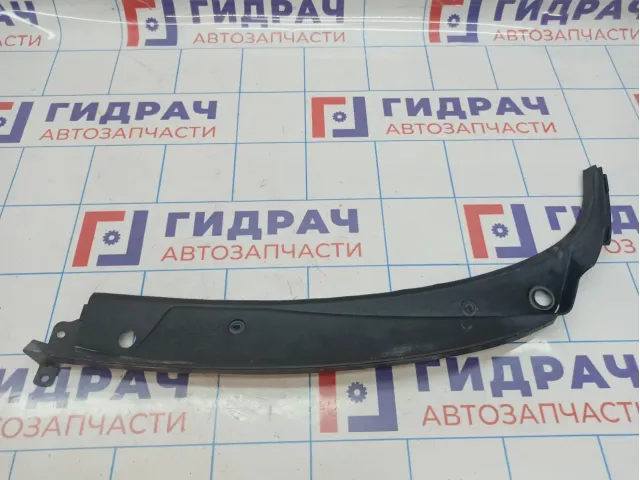 Решетка стеклоочистителя левая Lada Granta 21908212735