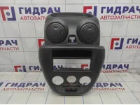 Накладка декоративная на торпедо центральная Lada Granta