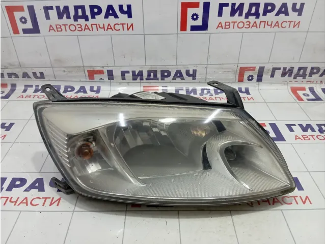 Фара правая Lada Granta 21903711010